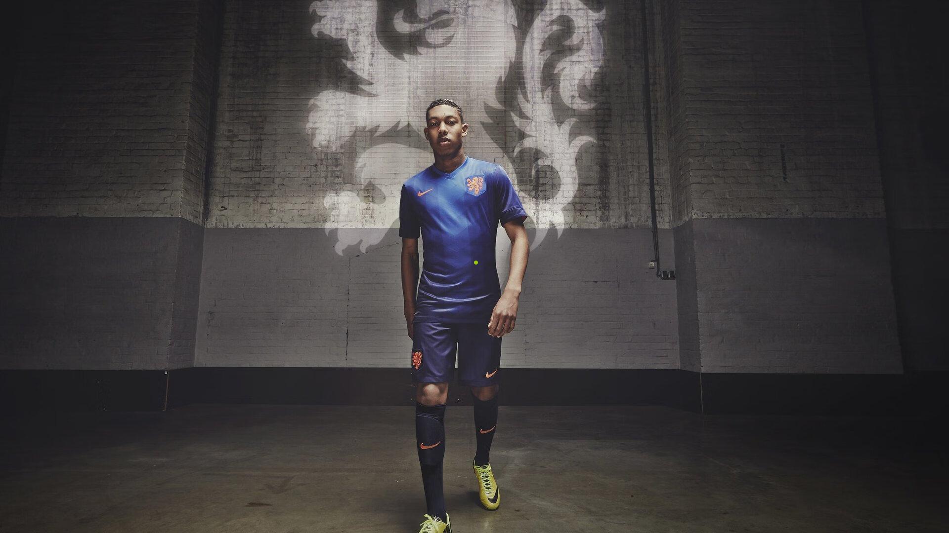 英格兰队官方证实，夸安萨因伤退出本期名单，无补招计划