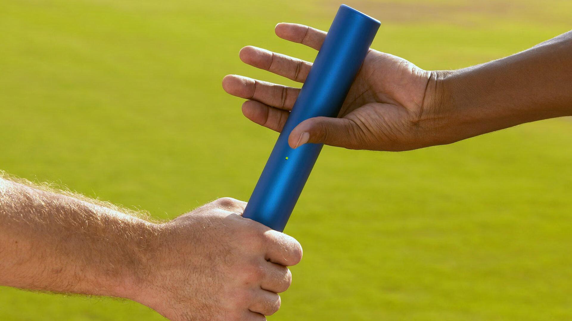 红龙耀京城，JDG点亮城市地标 蓄力迎战新赛季征程